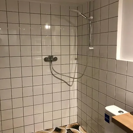 Quiet And New Apartment In The City Center *