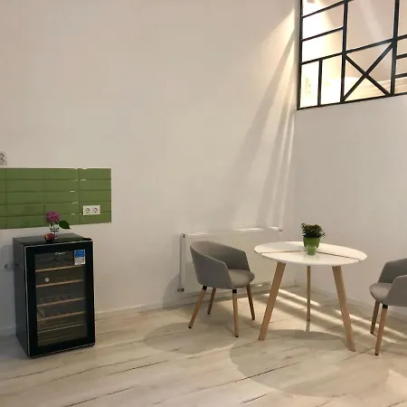 Quiet And New Apartment In The City Center شقة كلوج-نابوكا
